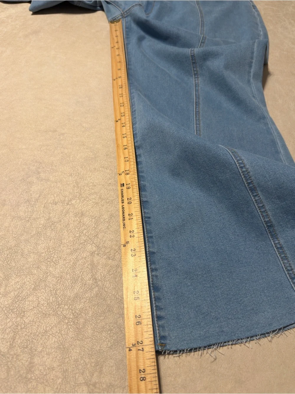 Cider Wide Flare Leg Women's Button Fly Light Wash Jeans. Women’s Size 3XL Short